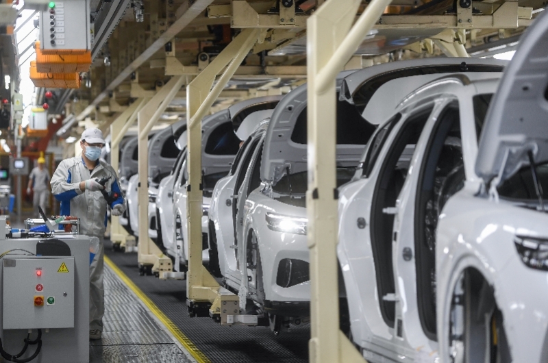 以旧换新，汽车回收产线有点忙