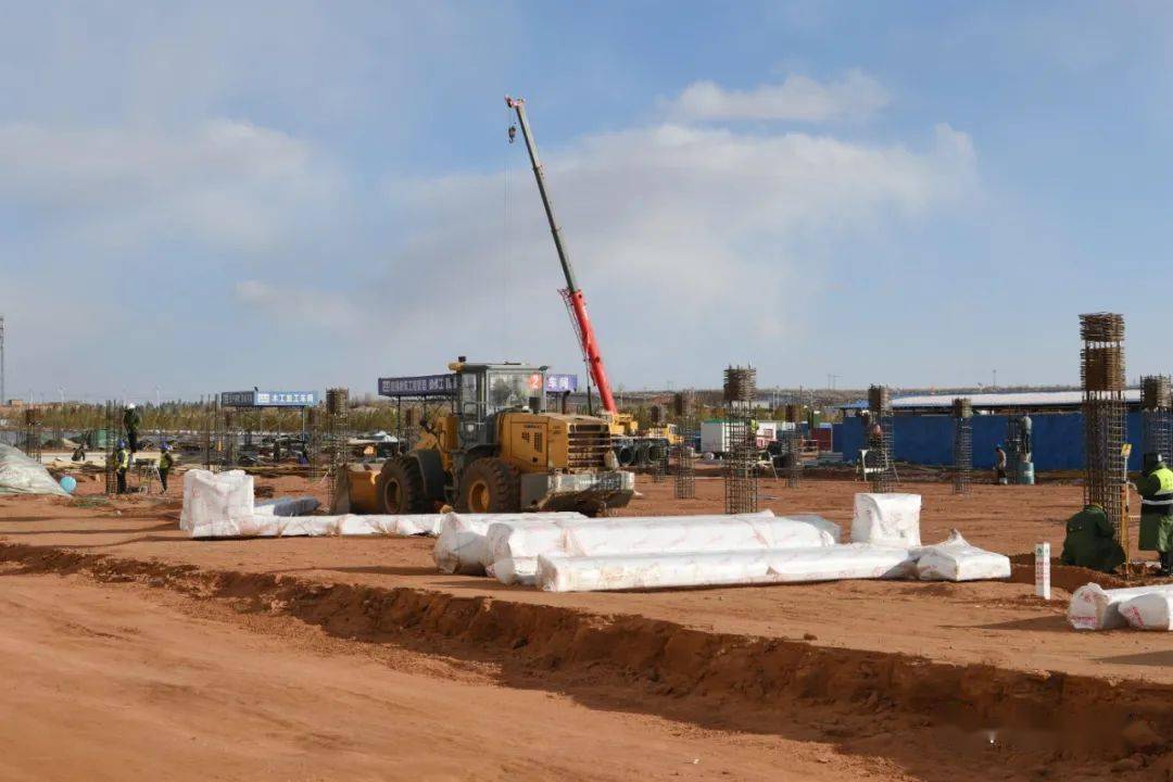 民营经济代表人士学习贯彻中央经济工作会议精神专题研讨班在京举办 石泰峰出席并讲话