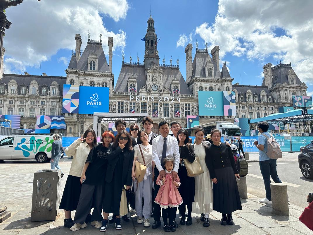 澳门回归祖国25周年｜港澳携手谱写“一国两制”新篇章——习近平主席重要讲话激发香港各界强大信心