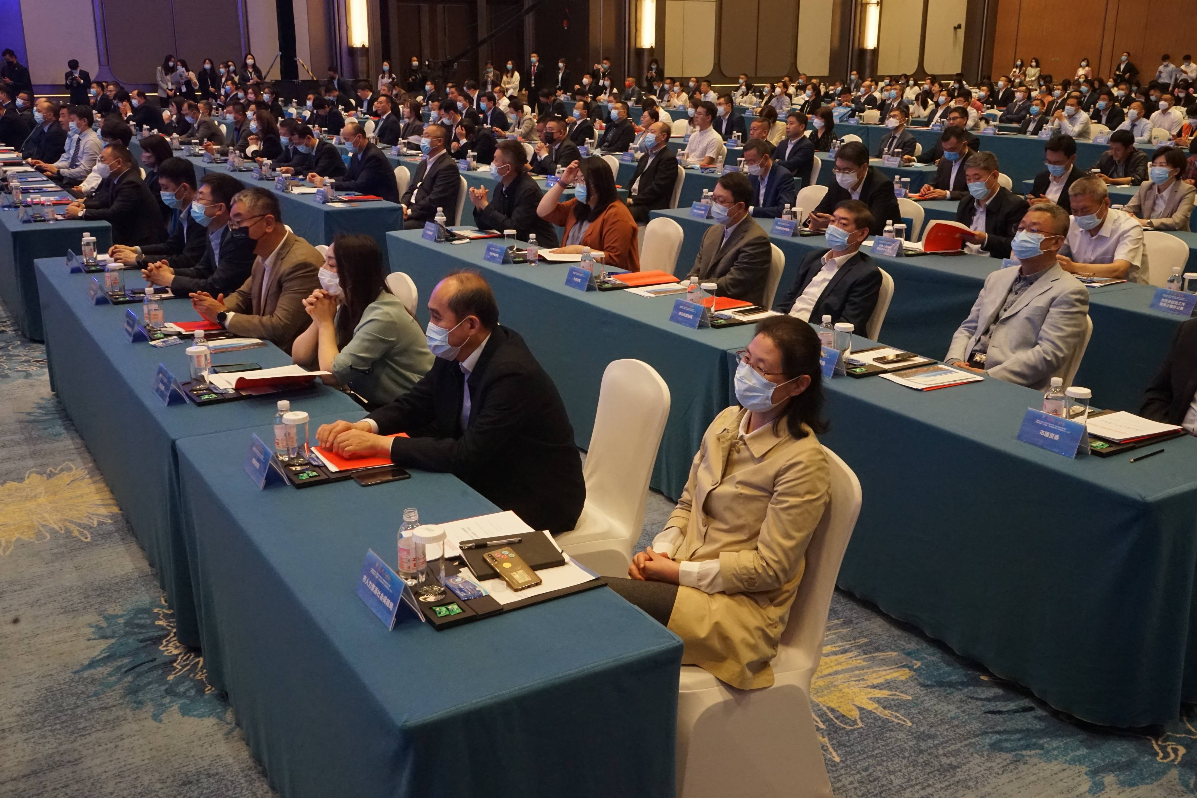 胡晓义：建议优化企业年金政策 降低进入门槛