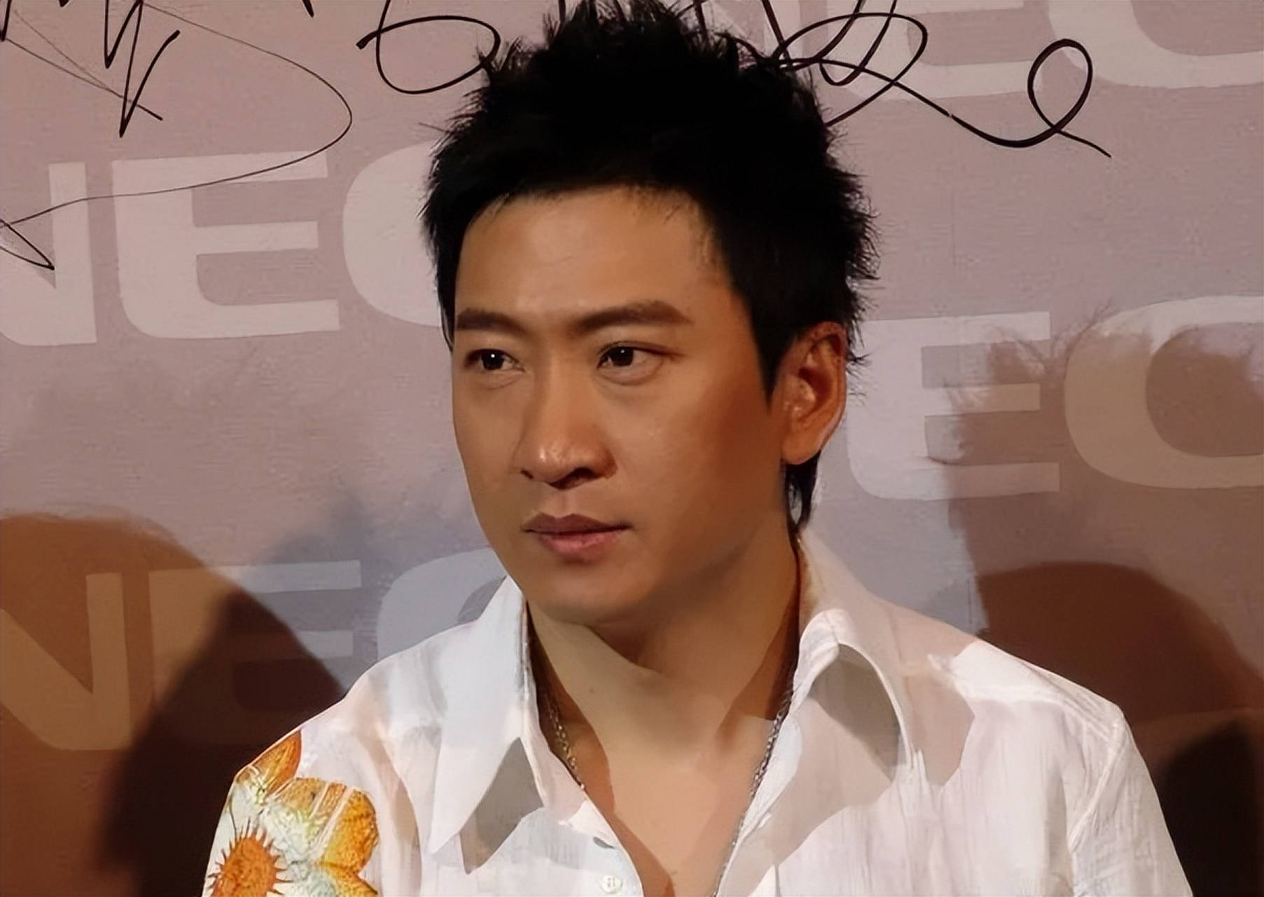 海通证券董事长周杰辞职!总经理李军代为履职