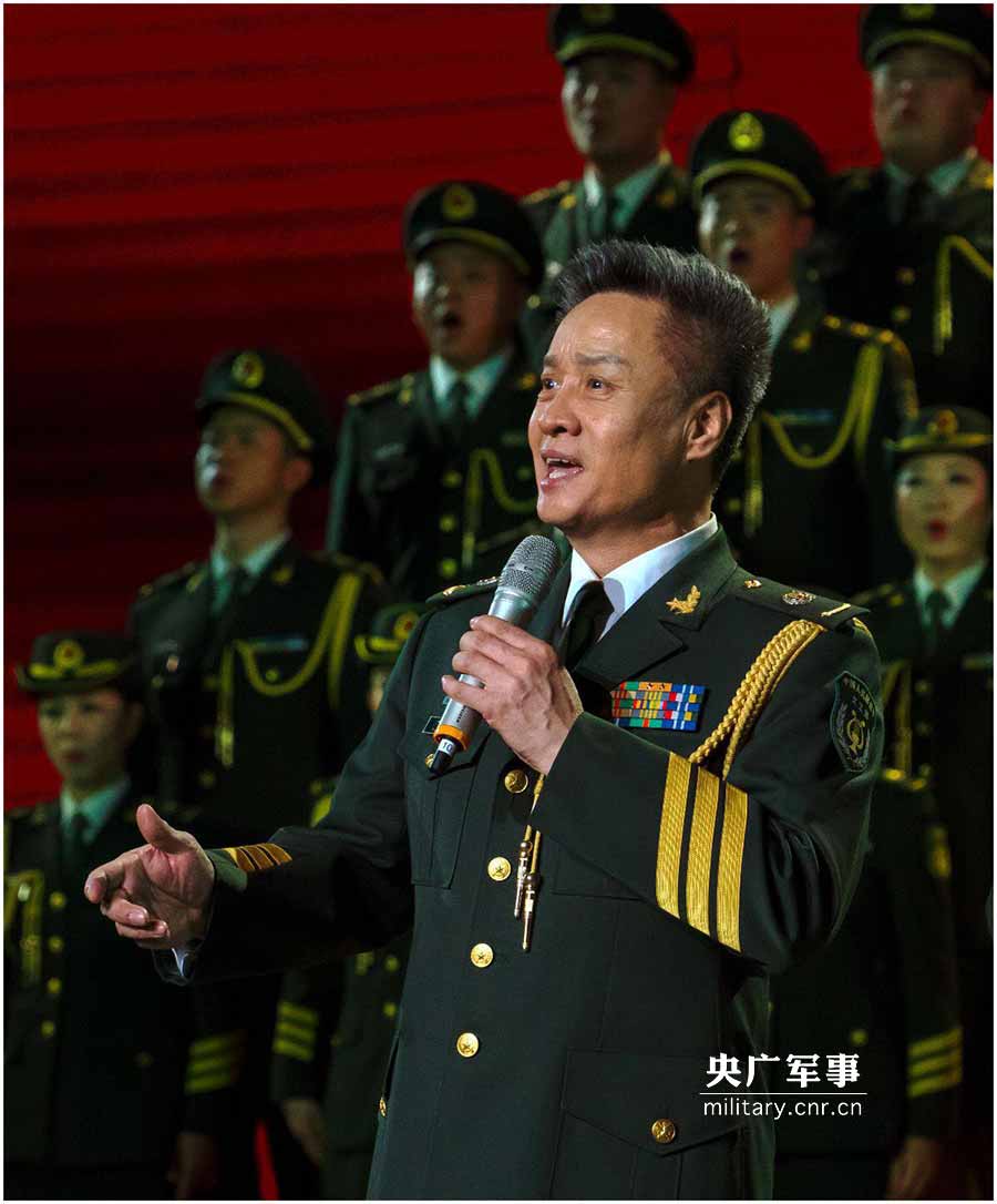 中央军委举行慰问驻京部队老干部迎新春文艺演出 习近平向全军老同志祝贺新春