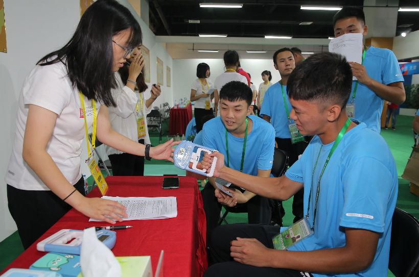 记者手记:以运动员为中心,项目方能“长红”