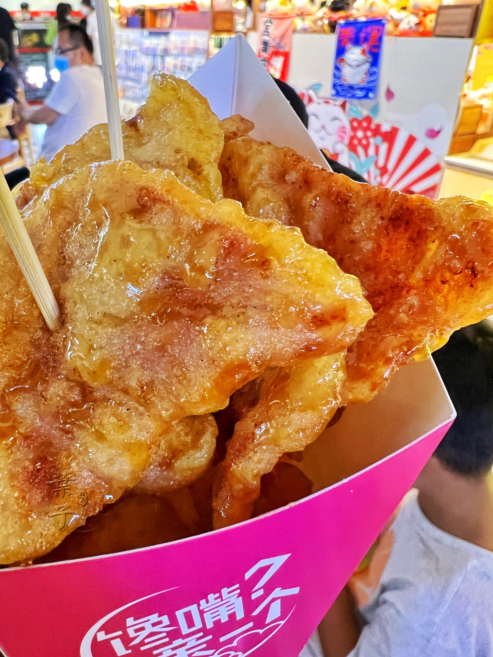 开新能源车、淘二手好物、选小份菜……绿色消费成年轻人“心头好”