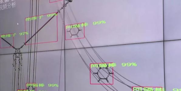 2024年民营企业在我国外贸领域创造“三个首次”