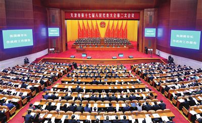 十四届全国人大三次会议在京开幕 习近平等在主席台就座