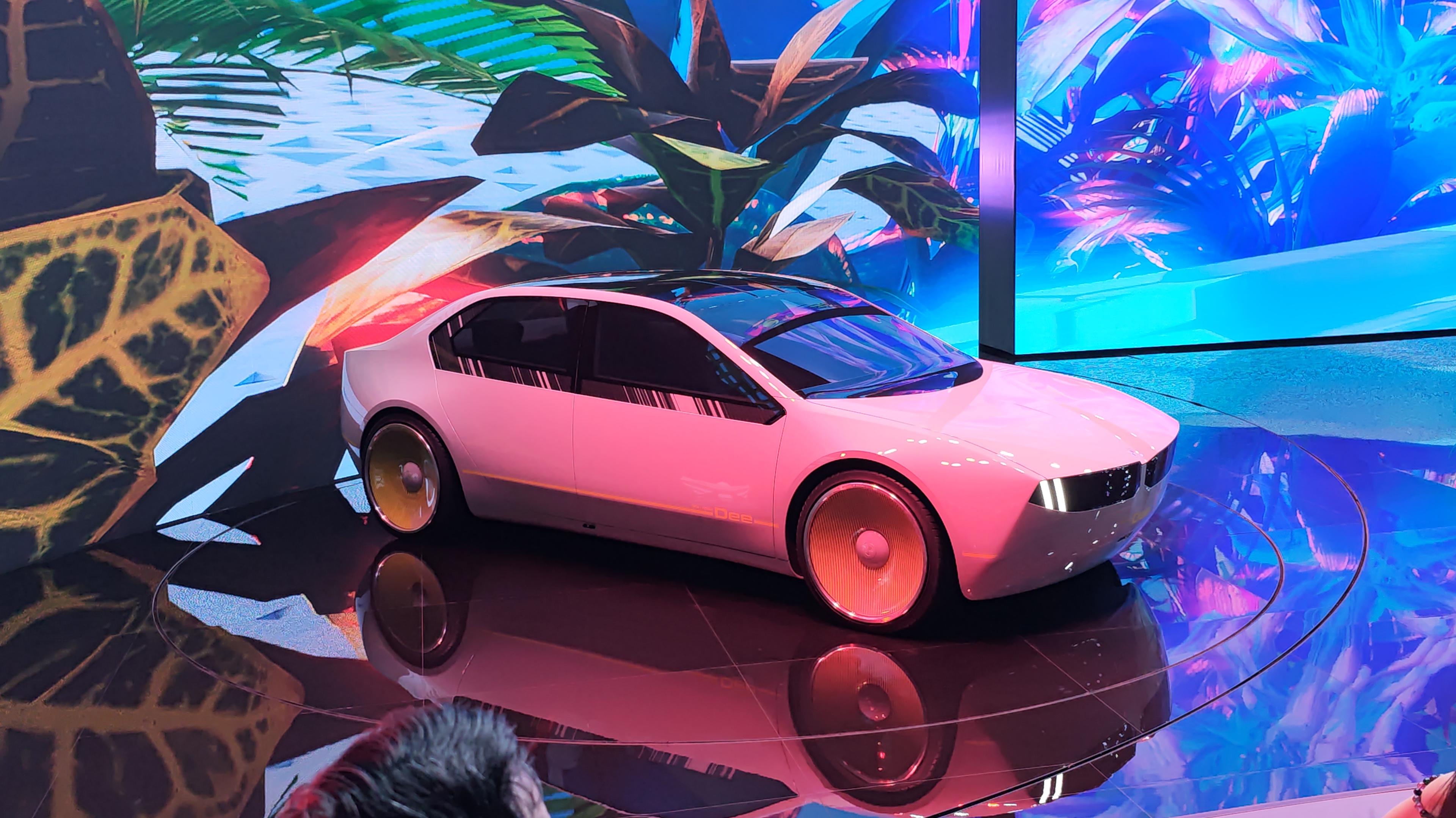 宝马集团董事长齐普策：以科技创新为核心驱动 携手中国迈入合作新阶段