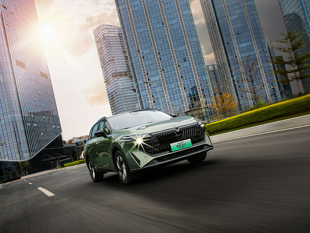 宝钢汽车板亮相第二十一届上海国际汽车工业展览会