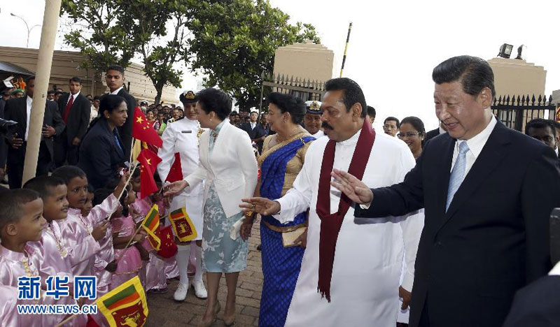 习近平同欧洲理事会主席科斯塔、欧盟委员会主席冯德莱恩就中欧建交50周年互致贺电