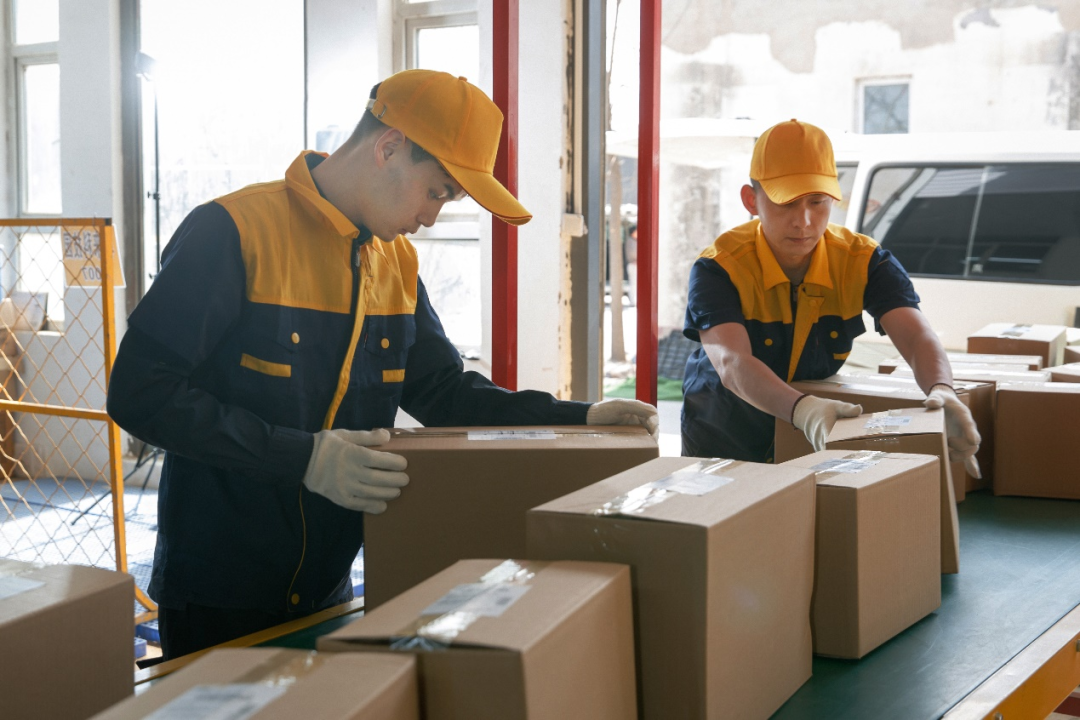 快递包装瘦身增绿