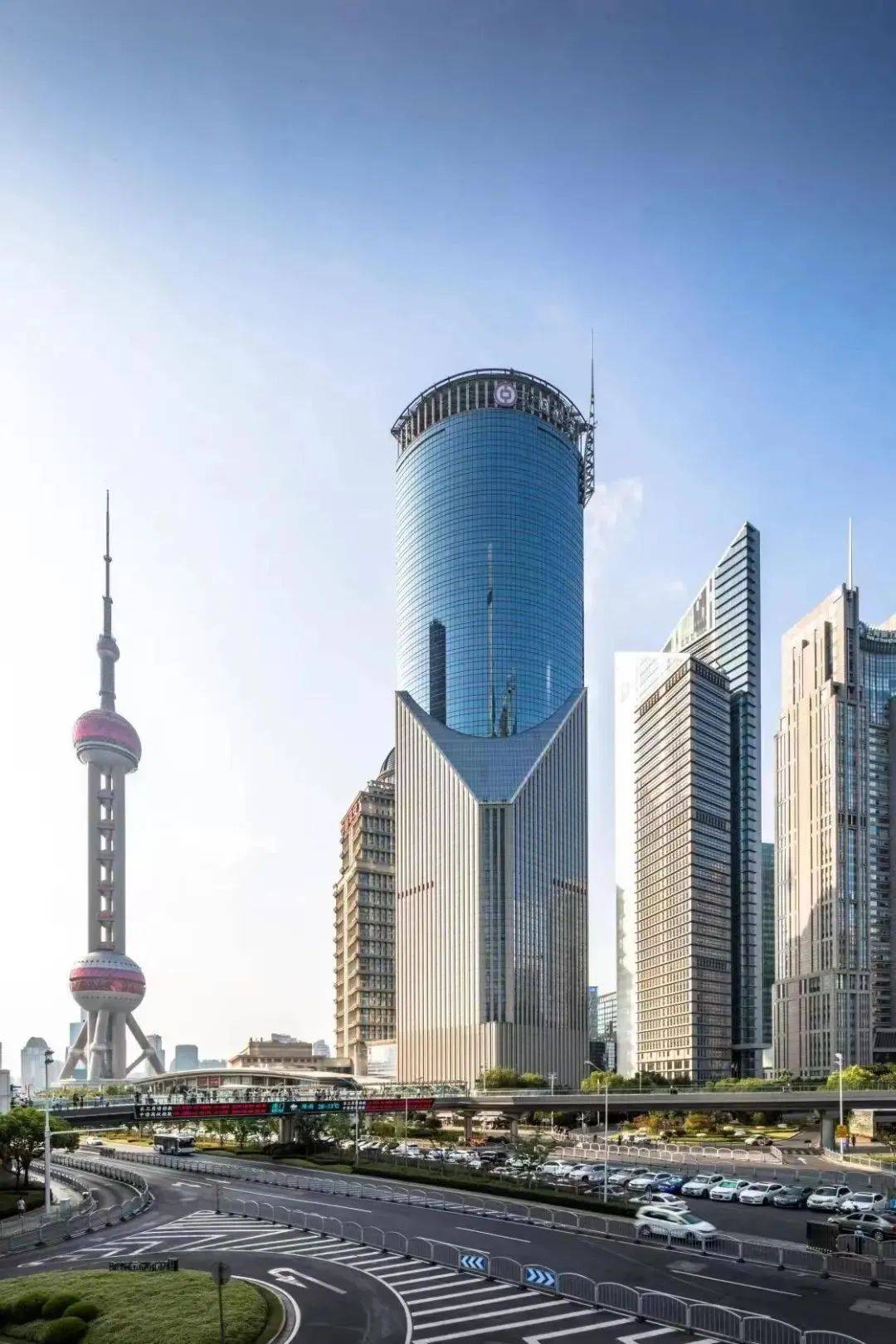 商业银行多措并举 助力外贸企业稳运营、稳产能、稳市场