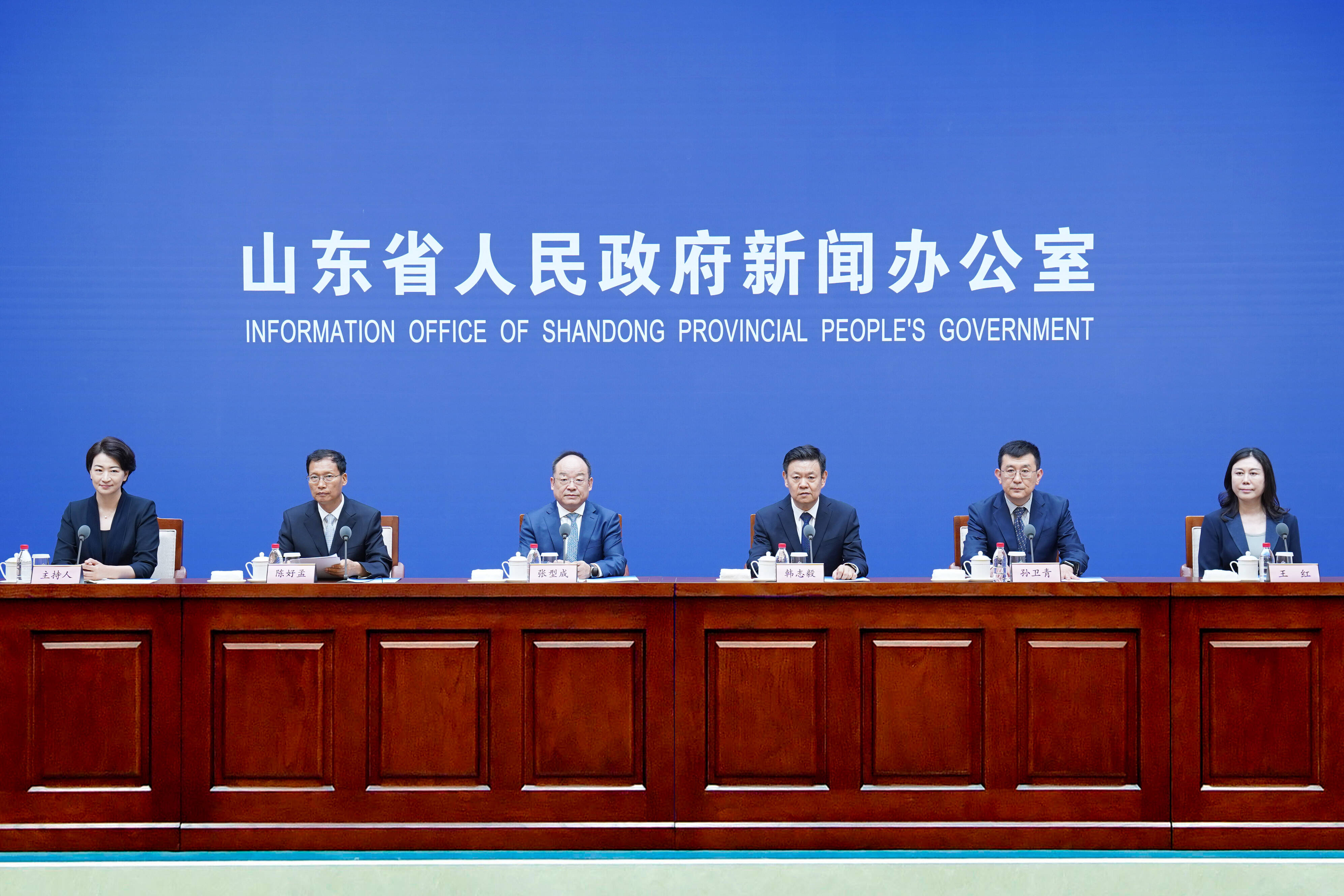 商业银行多措并举 助力外贸企业稳运营、稳产能、稳市场