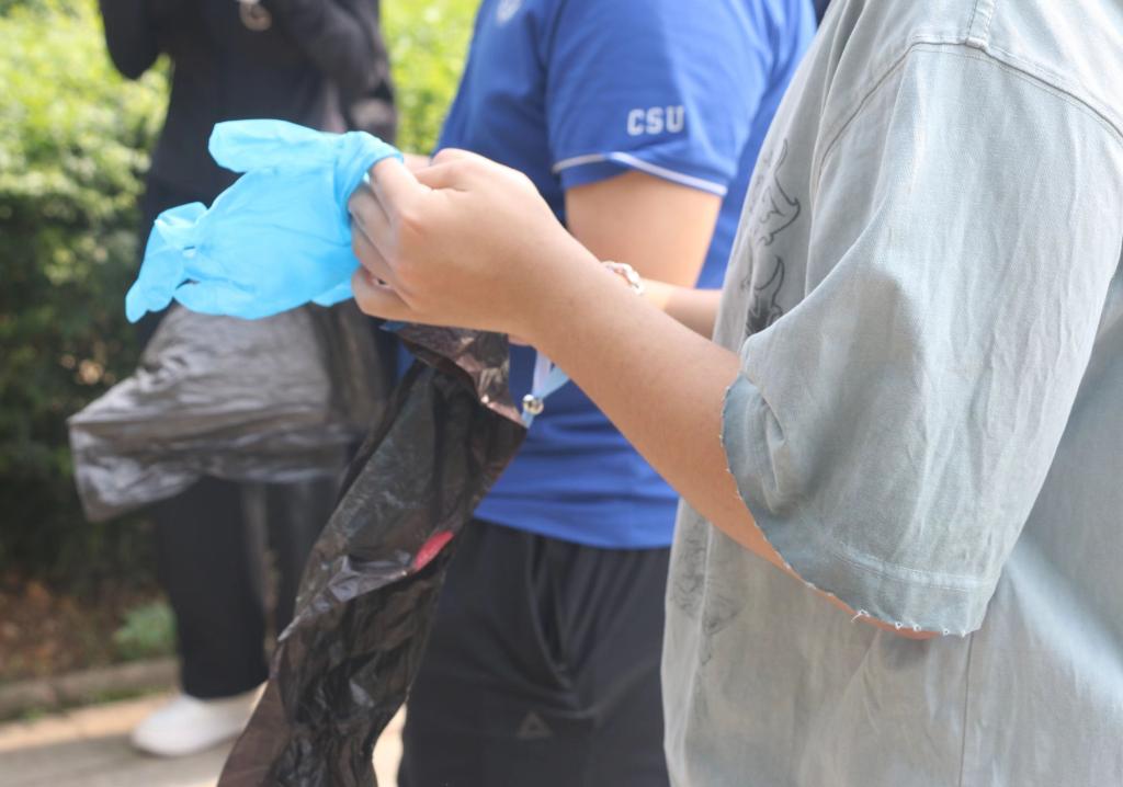 上海海关：“重”“绿”“智”“转”成上海出口新风向