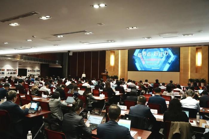 从“无人码头”到“大模型”的科技跃迁