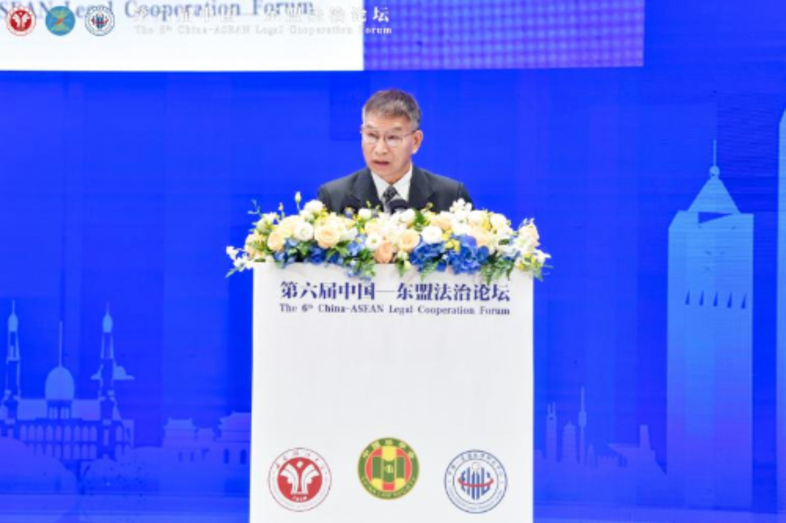 共话中国经济新机遇丨专访:中国经济转型升级为外国投资者提供新机遇——访英国四十八家集团主席杰克·佩里