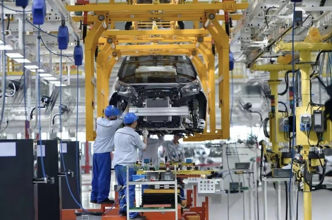 携手问界汽车共建“厂中厂” 宁德时代电池在问界超级工厂正式投产