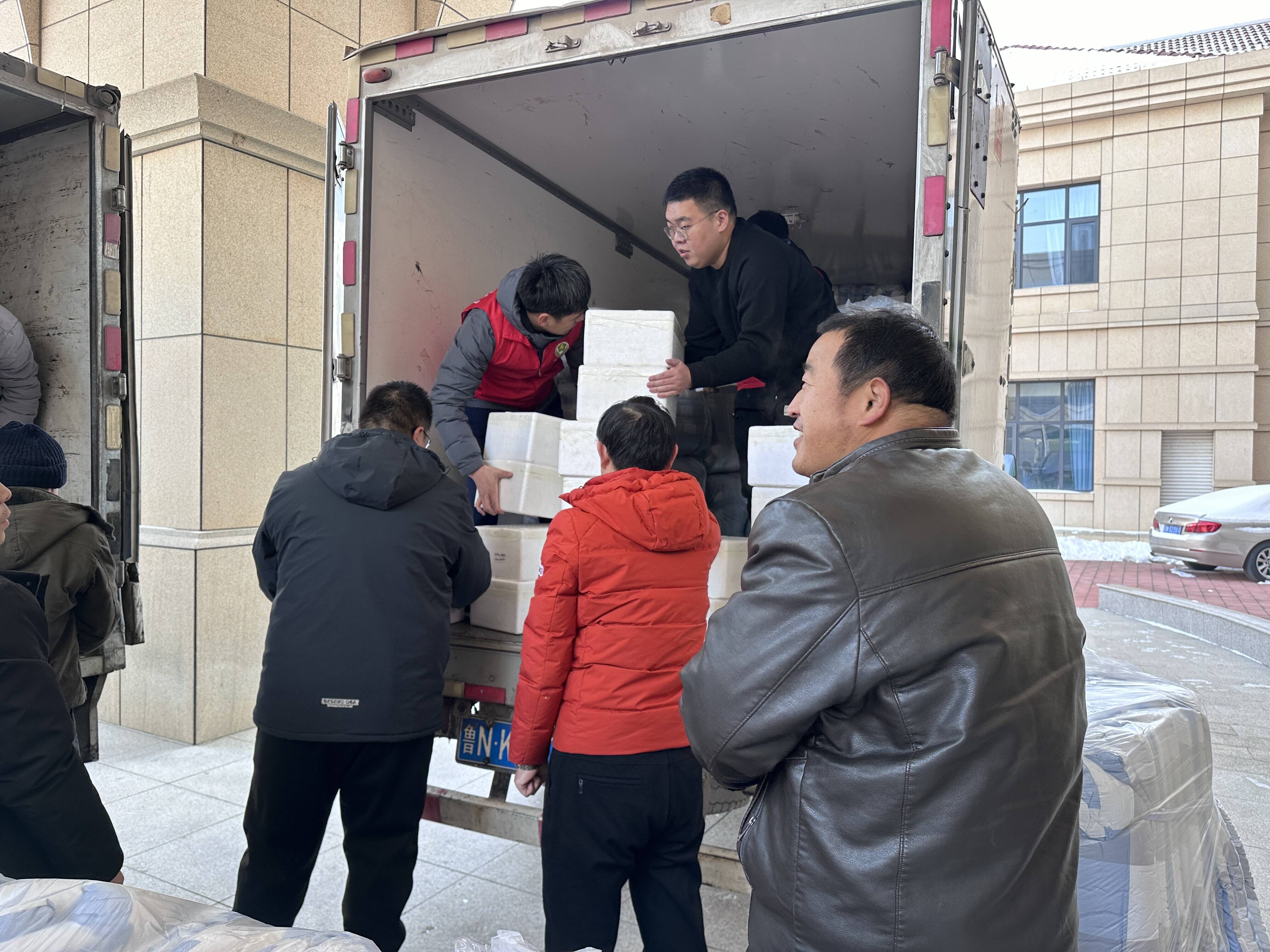上半年我国邮政寄递业务量破千亿件