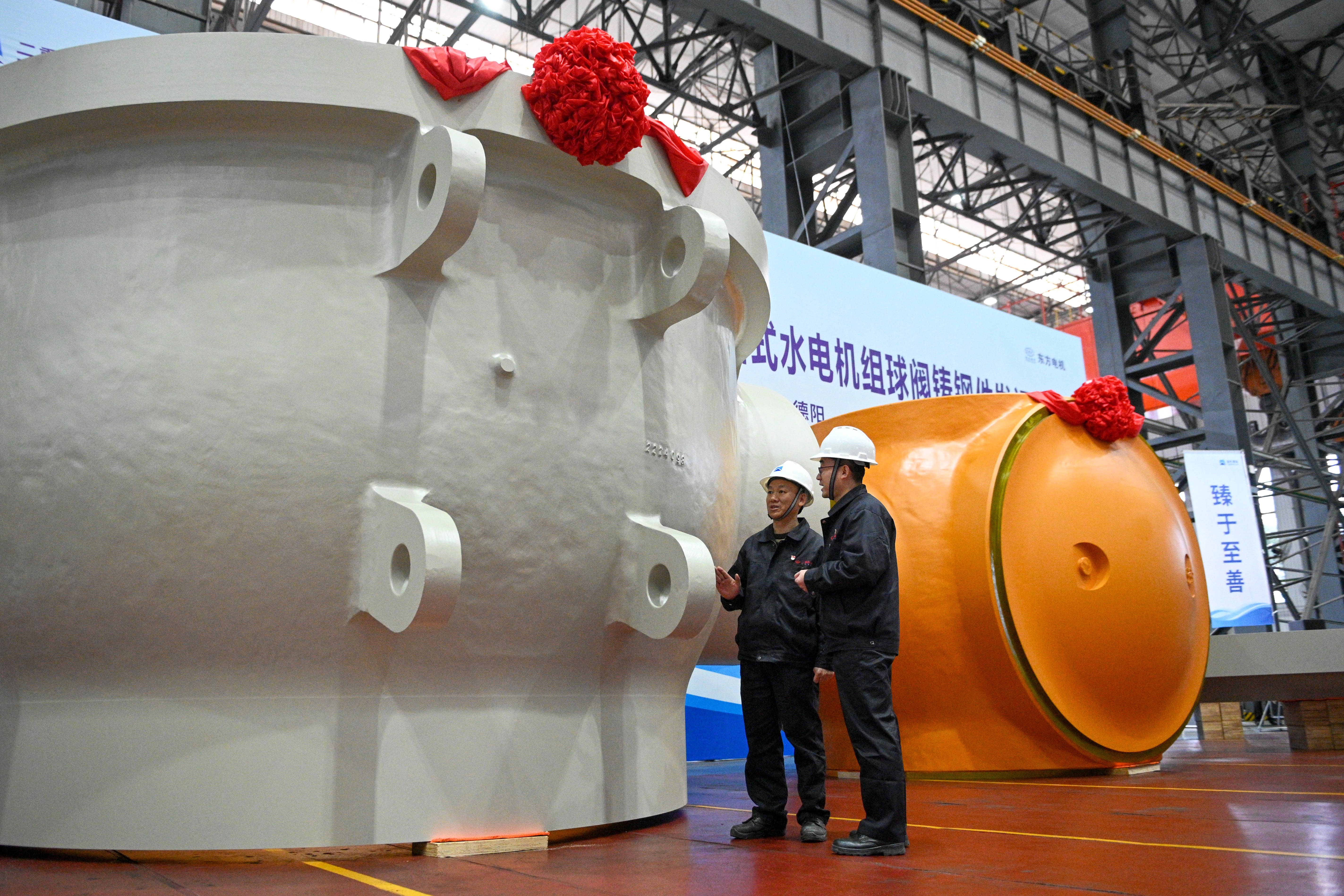 国内首台国产A320五级飞行训练设备正式交付