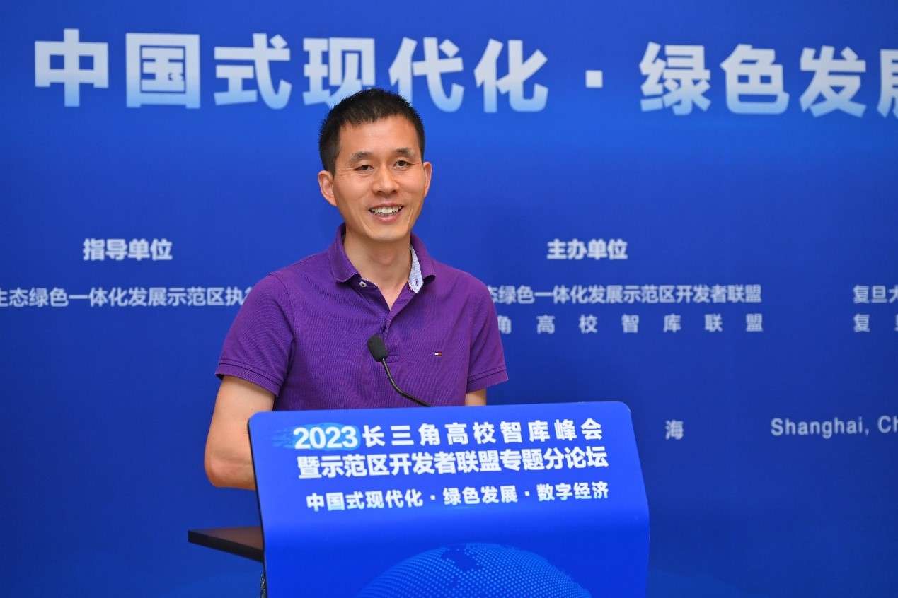 为构建上海合作组织命运共同体凝聚合力——媒体智库峰会代表期盼“上海精神”引领开启合作新篇章