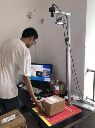 由中环云控打造的“环卫具身智能体”在连云港落地