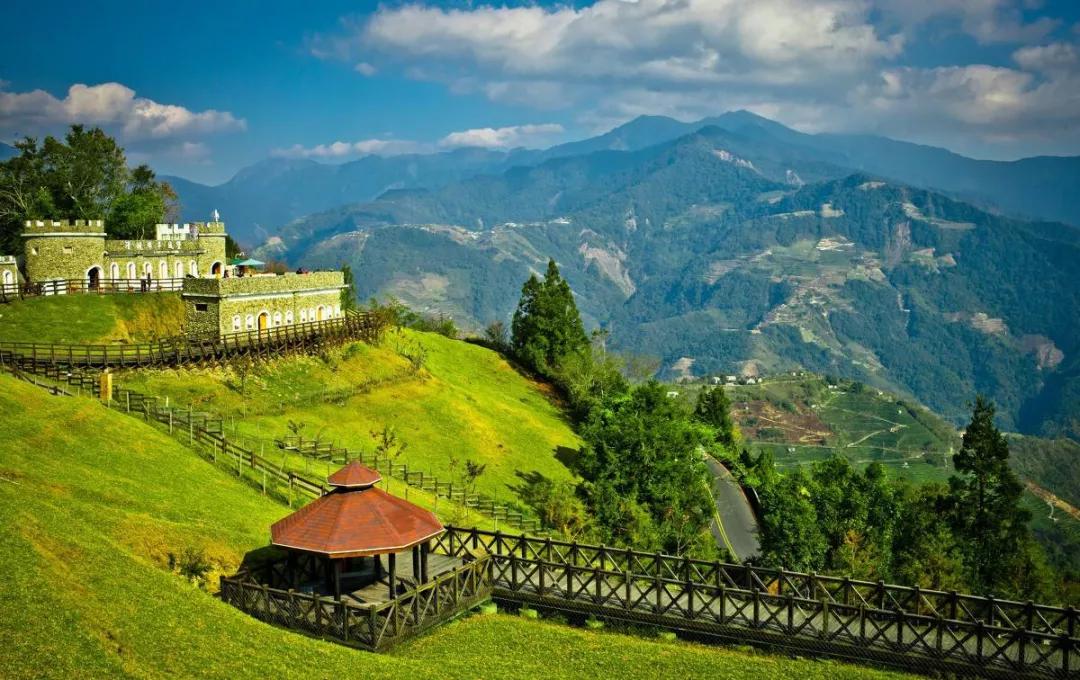 经济政策一线微观察|渔船变民宿 荒滩成景区——山东日照海洋文旅产业绘新景