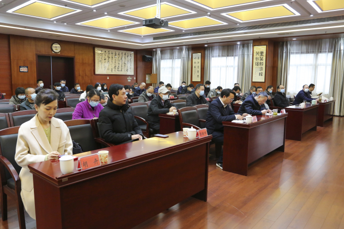 爆款单品亮点纷呈 公募积极寻找规模抓手