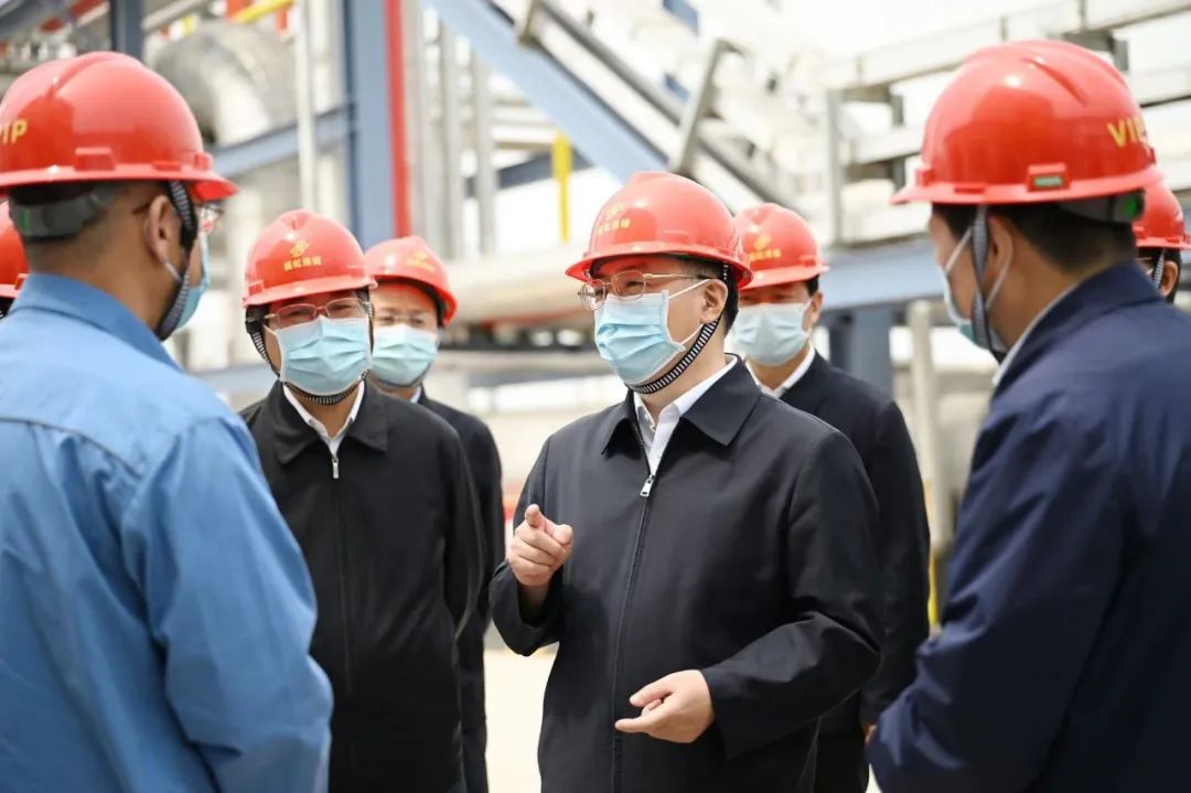 中国经济圆桌会丨消费新潜力、新空间在哪里？专家这样说