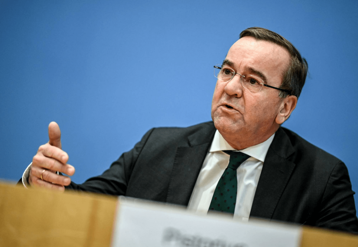 德国防长：未来5年斥资350亿欧元加强太空安全