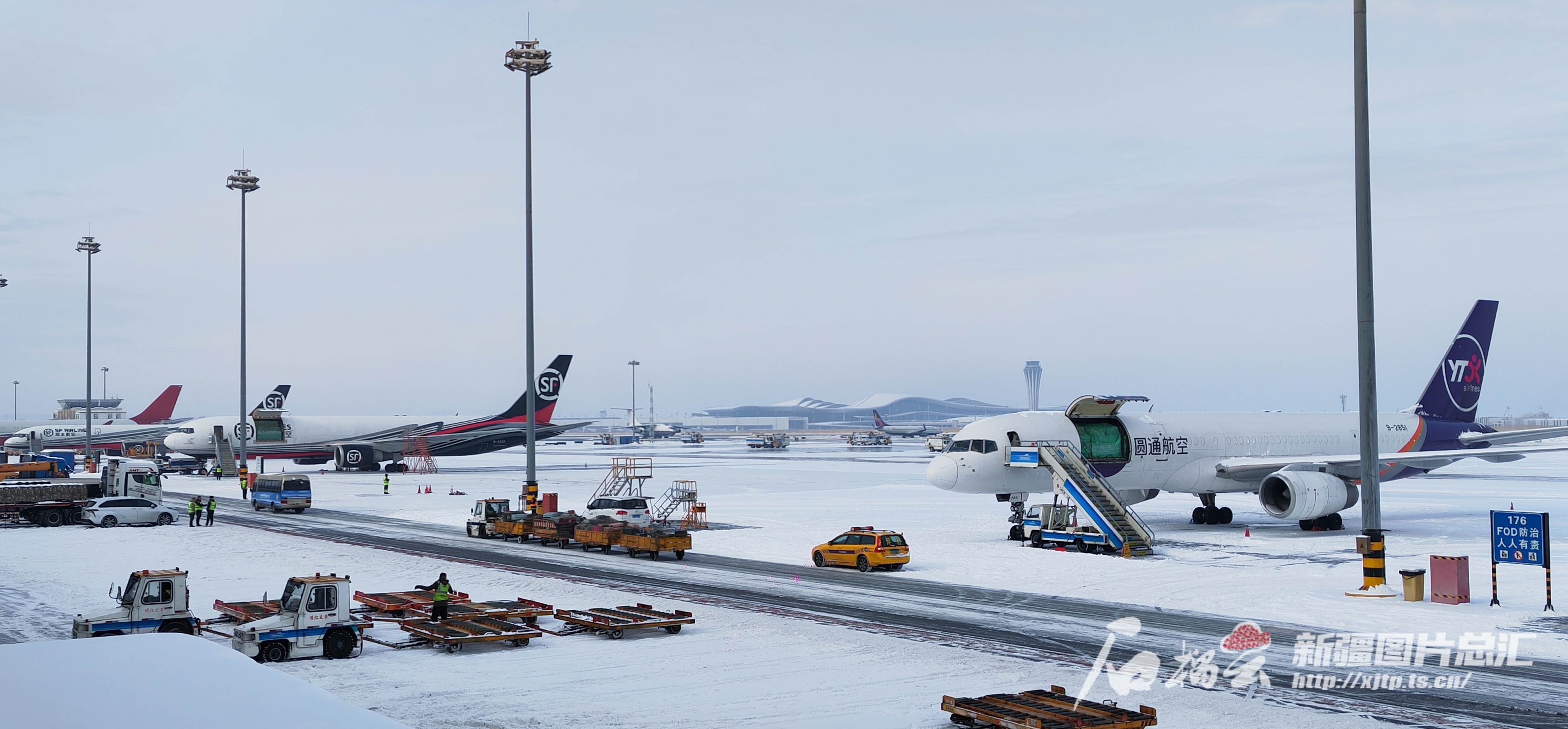 我国首个专业货运枢纽机场加快连接全球