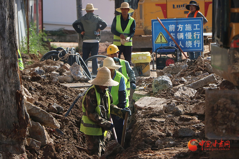 当估值锚遭遇景气度:“老登小登”正面交锋