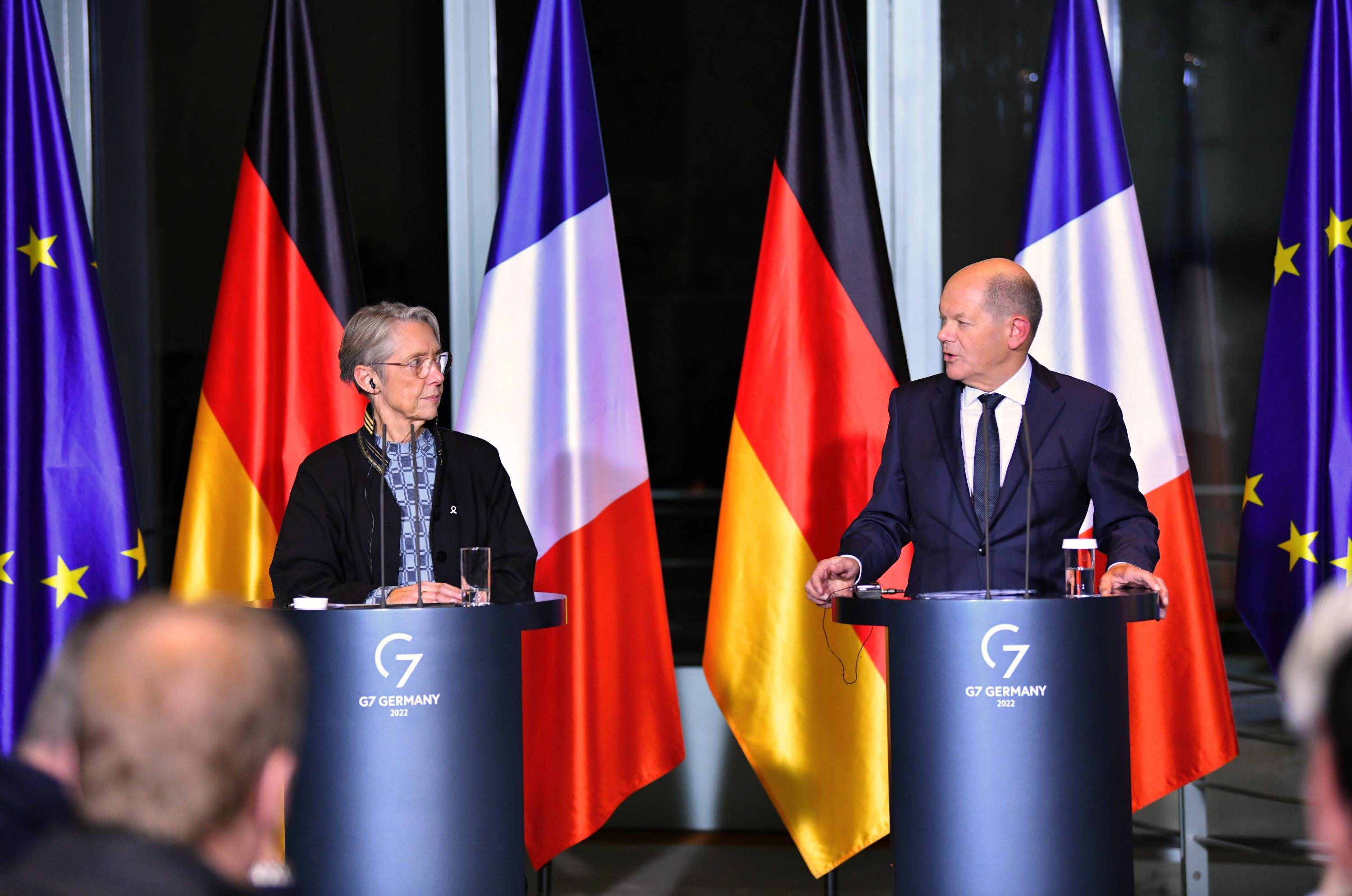 观天下丨欧盟罚“X”，美国“跳脚”