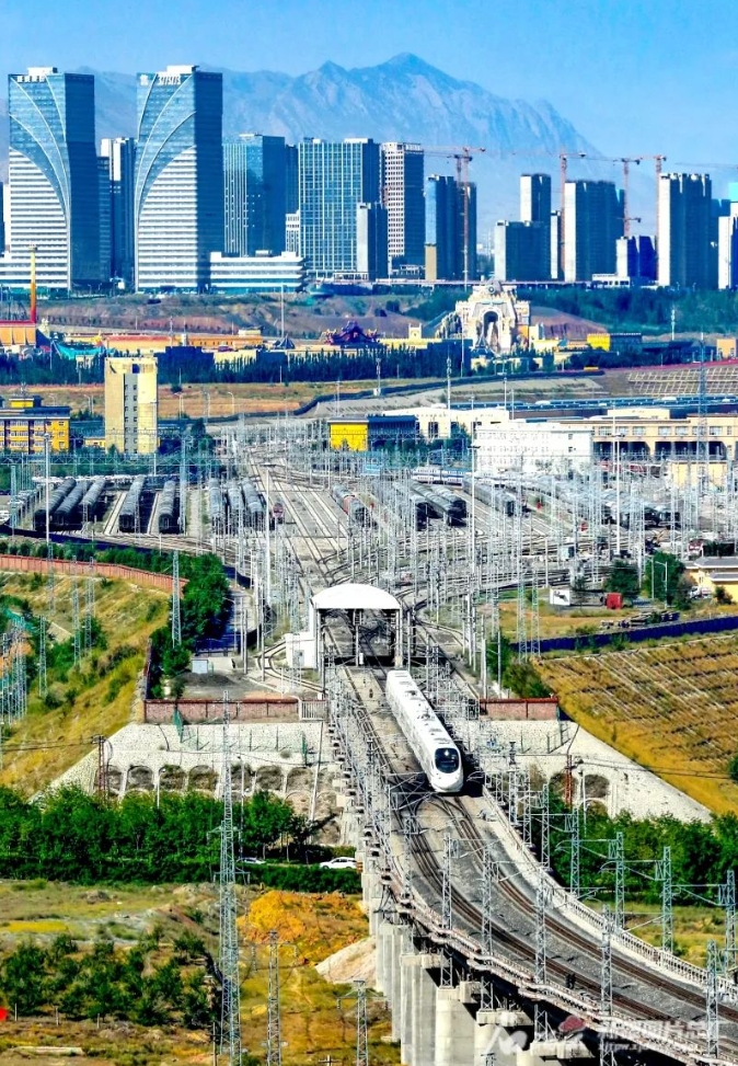 新华鲜报·“十四五”发展亮点丨实力“圈粉”!自贸试验区育出近200项“创新果”