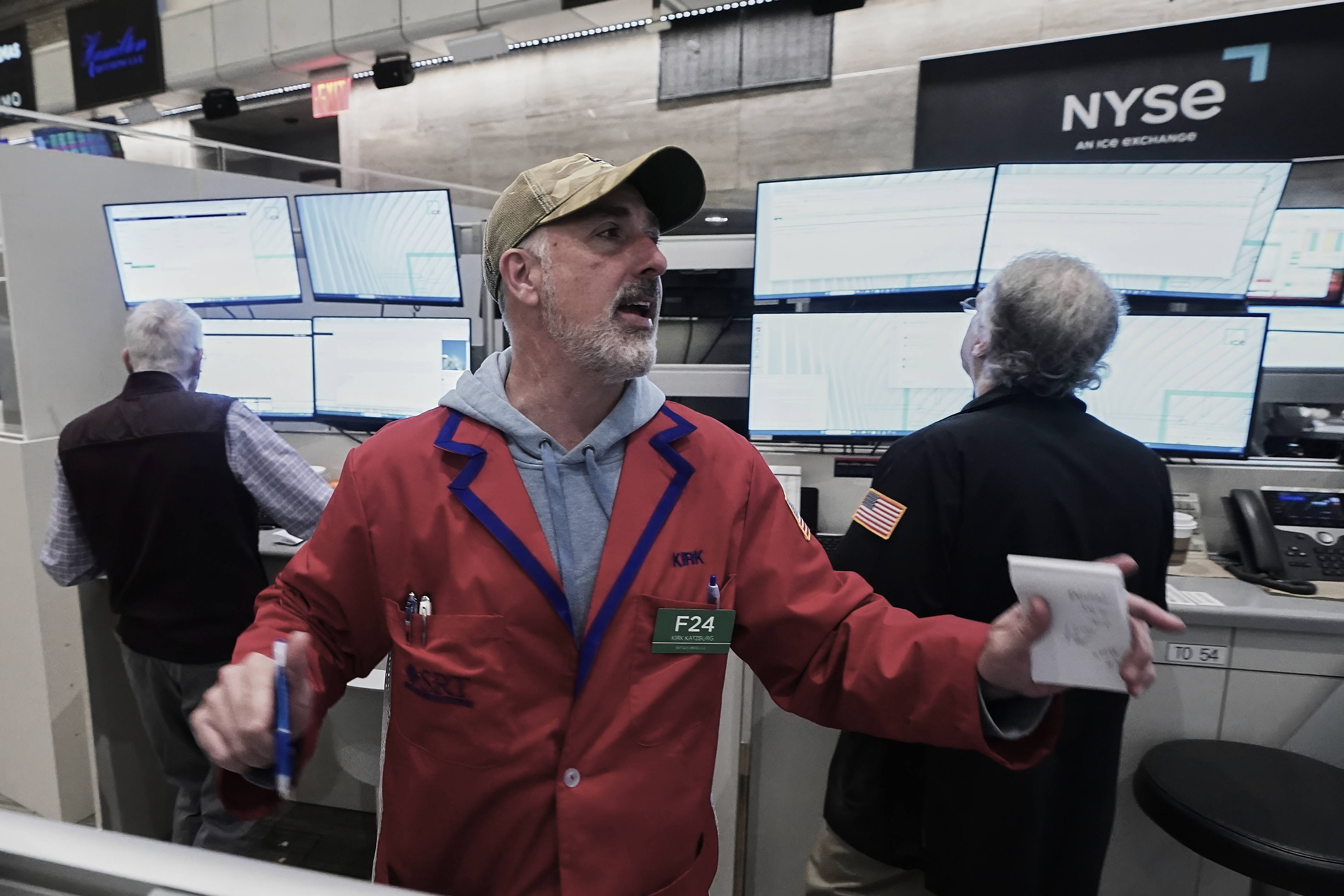 纽约股市三大股指9日涨跌不一