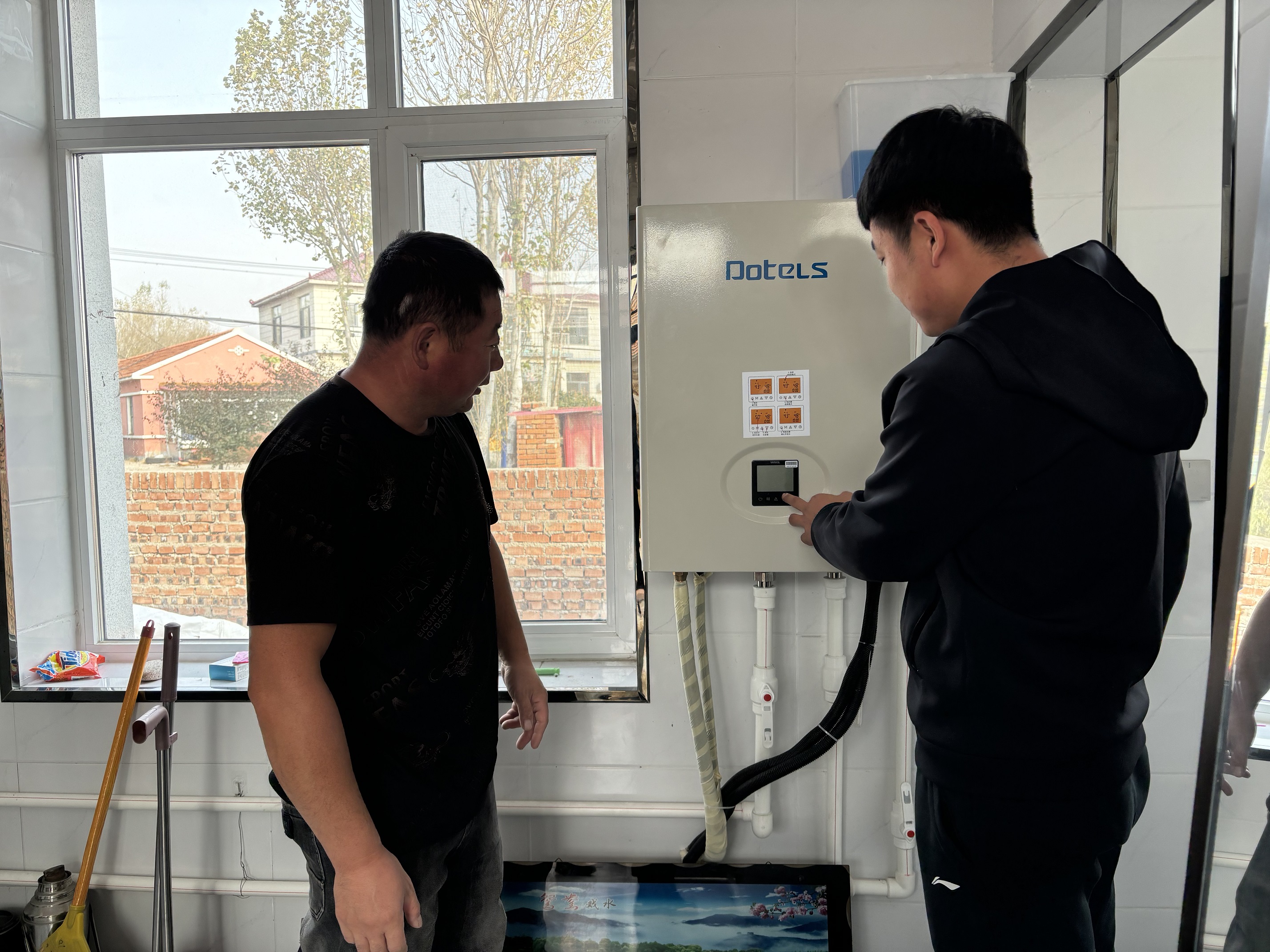 新华社评论员:发展新质生产力,培育壮大新动能——四论学习贯彻中央经济工作会议精神