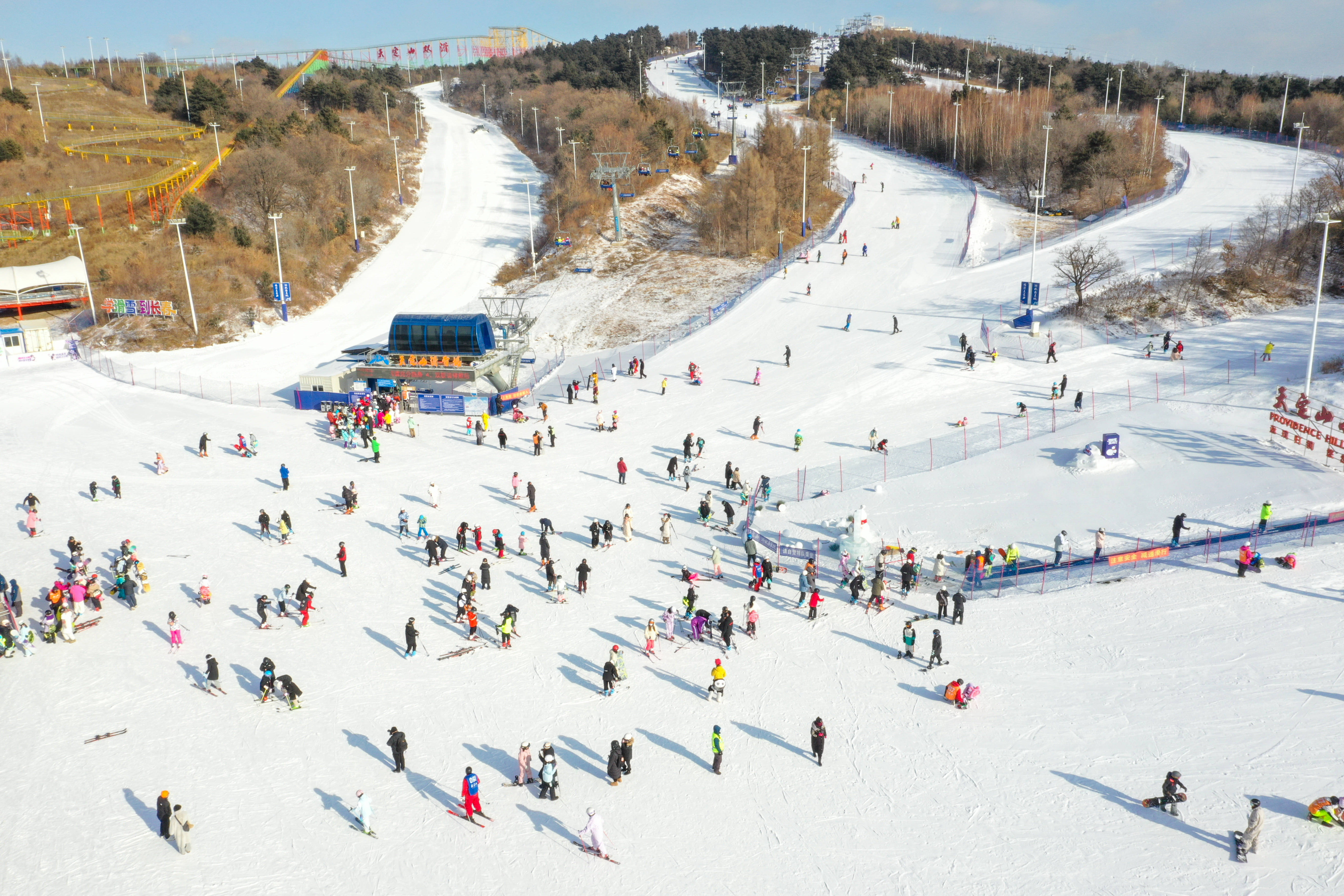 大看台丨撬动万亿，冰雪经济何以滚烫？