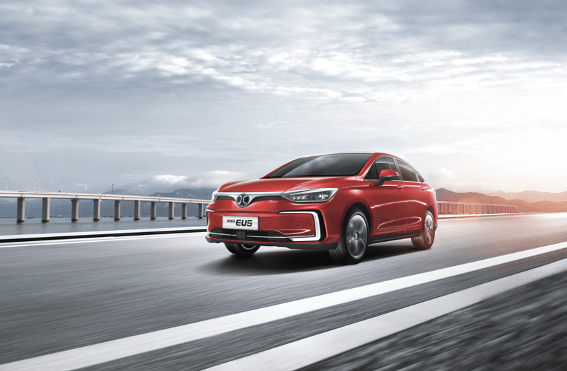 盈利承压转型阵痛 跨国车企集体“降速御冬”