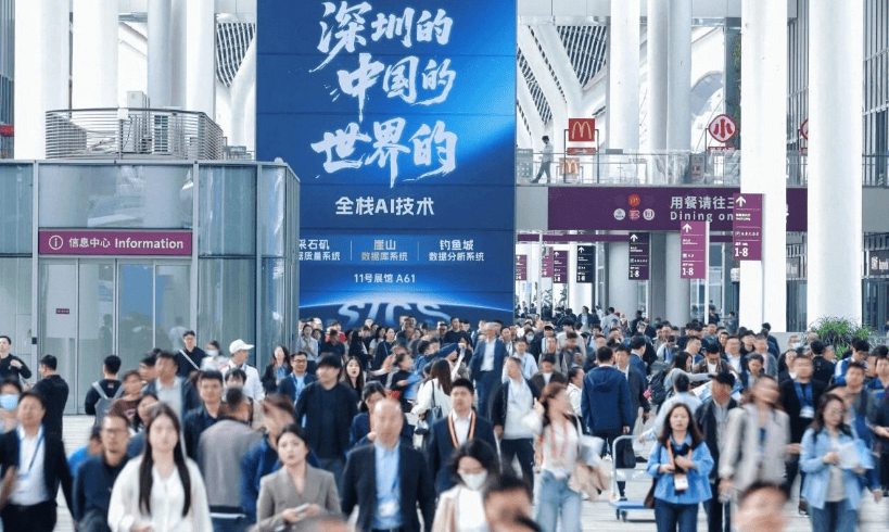 AI视频赛道热度升温 Kling AI、万兴科技万兴天幕AI等受关注