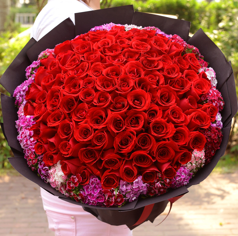 年轻人七夕不爱红玫瑰了 有平台鲜花订单增超110%