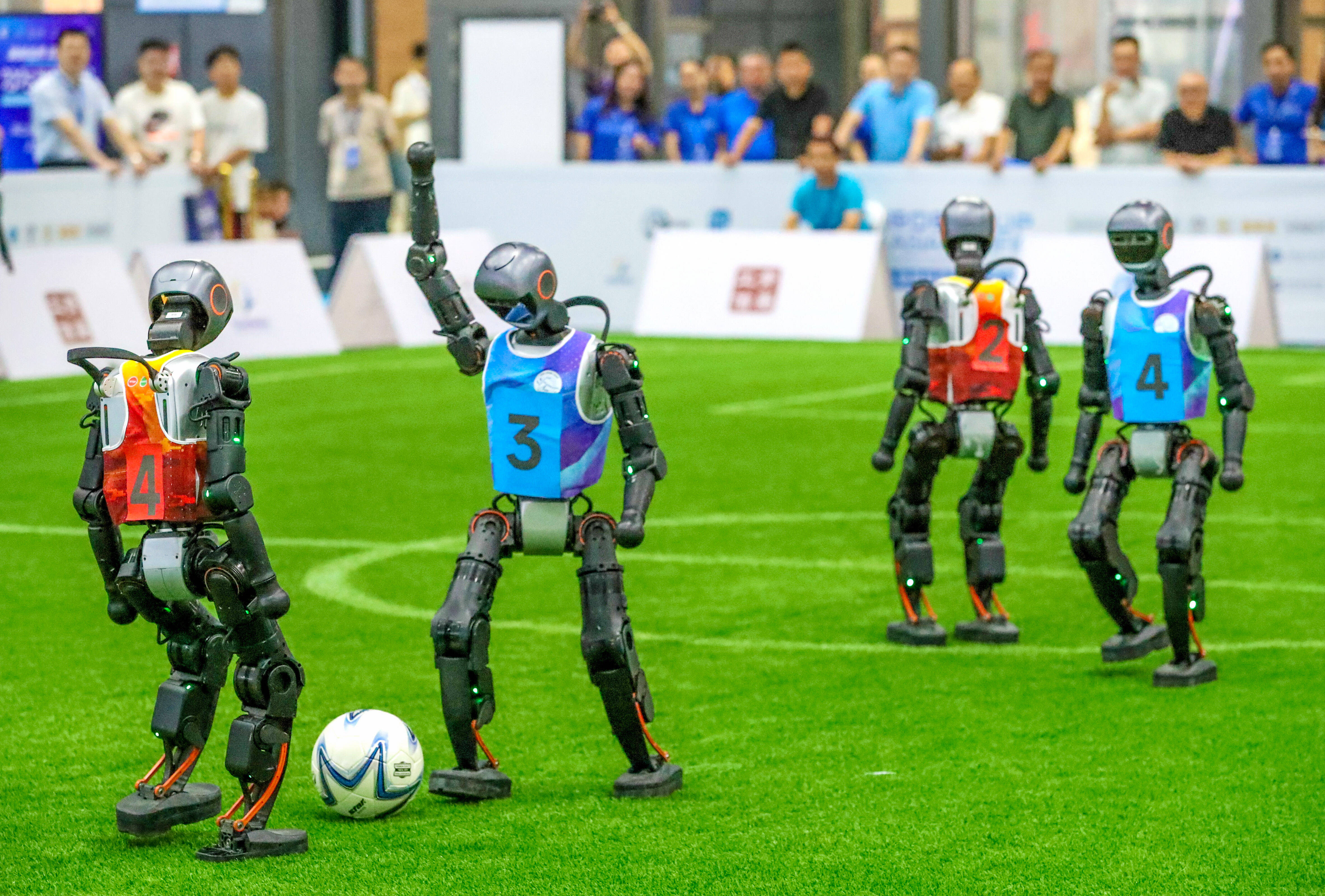 “大脑”与“肢体”的竞赛 资本押注具身智能赛道