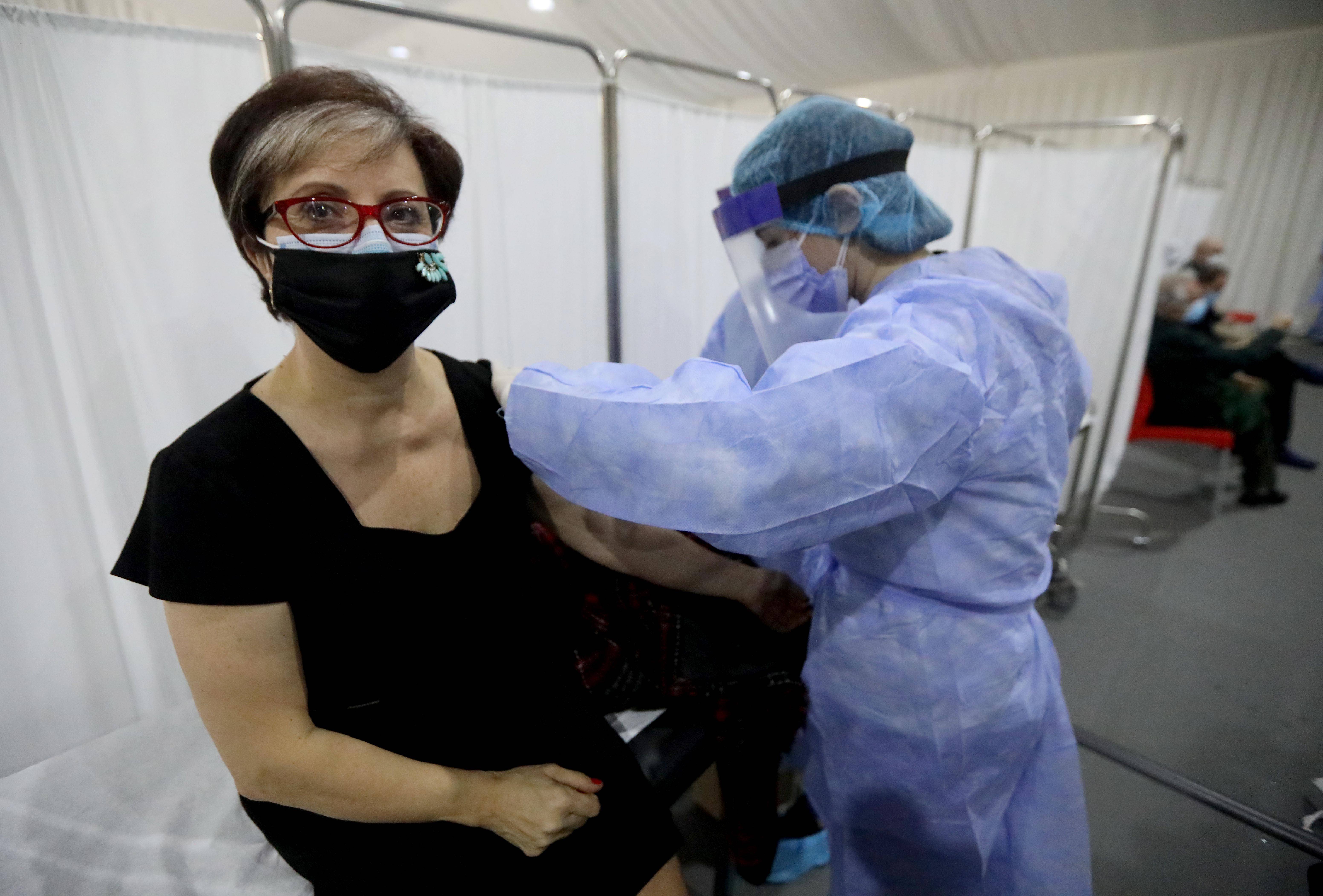 三生国健:收到辉瑞首付款约28.9亿元 预计2025年净利同比增长约311.35%