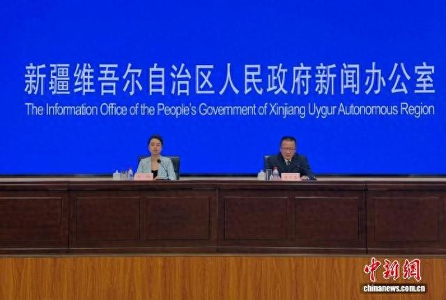 2025年新疆全年接待游客3.23亿人次 创历史新高