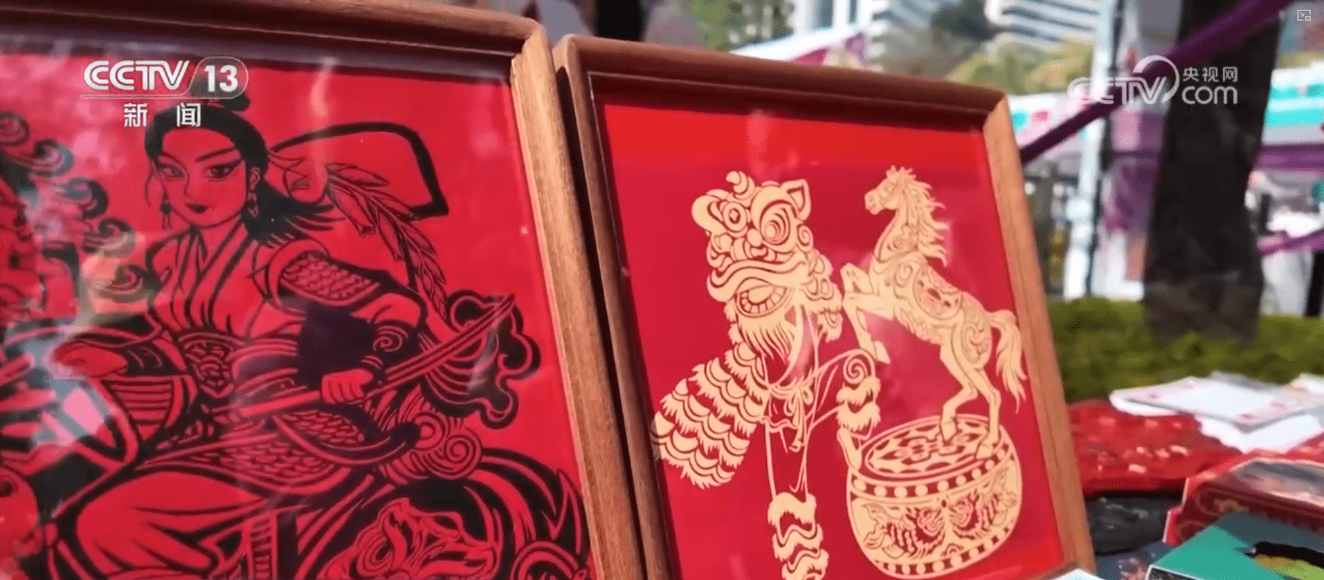 鲜花添彩文创增味 非遗年货市场精彩纷呈