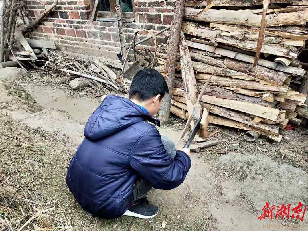 新春走基层丨券商营业部转型探微：让居民“闲钱”托举稳稳的幸福