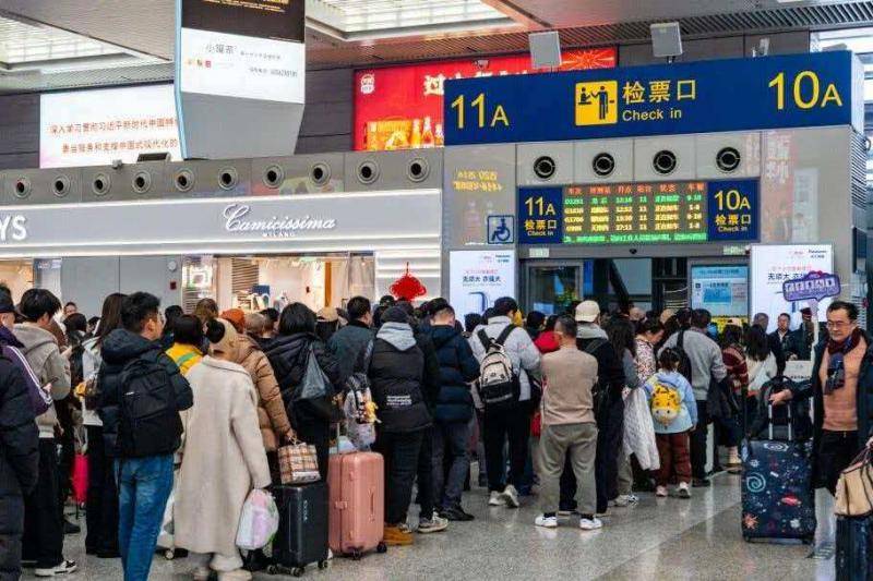 铁路部门节后客流高峰时段将增开夜间高铁列车