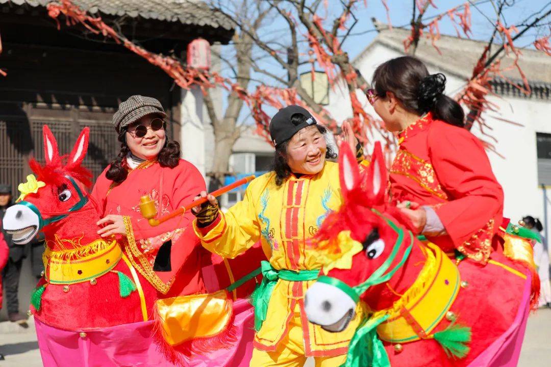 春节“村”游去：非遗绝活撞见市井烟火 文旅消费展现新图景