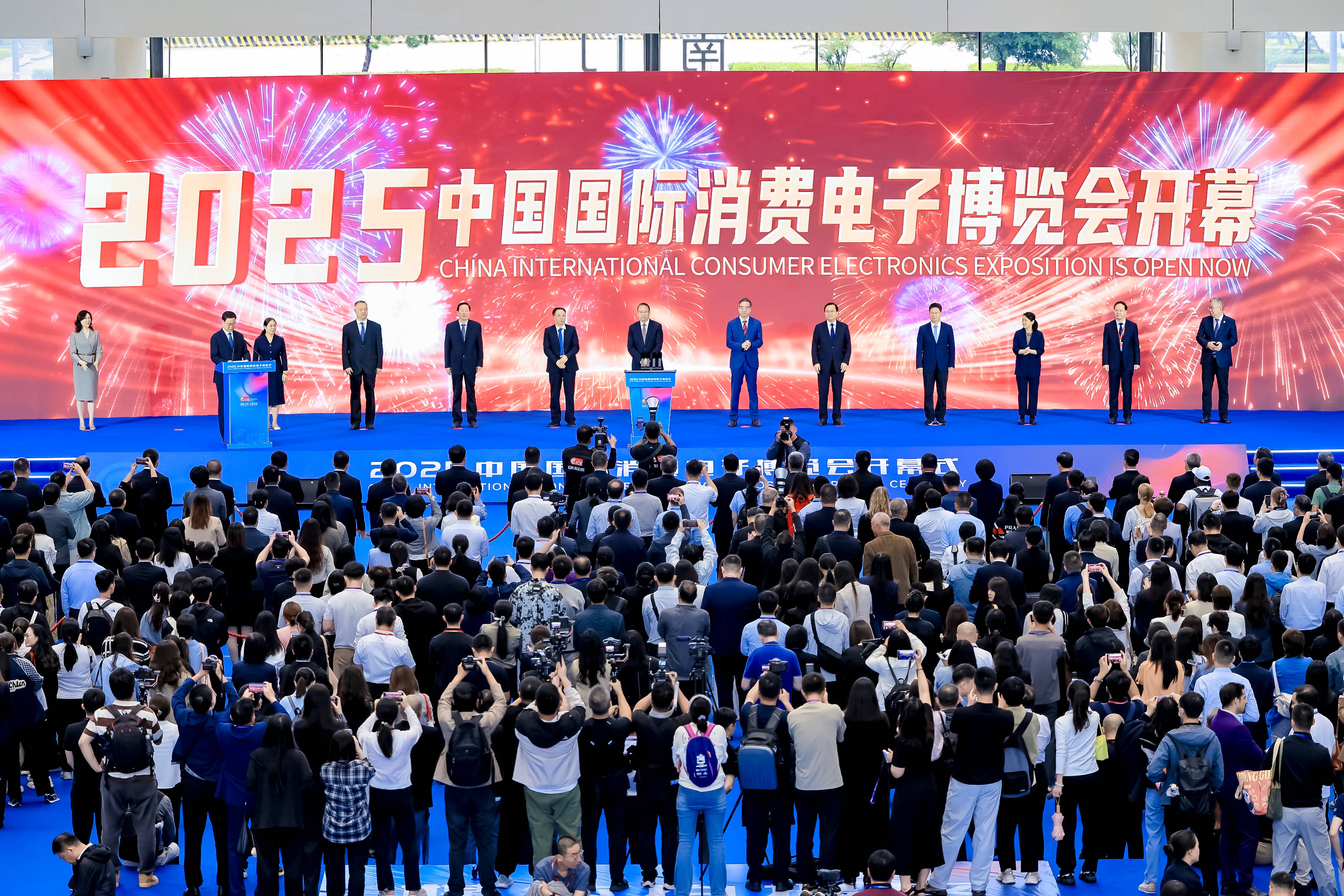 超200家中国企业亮相美国西部天然产品博览会