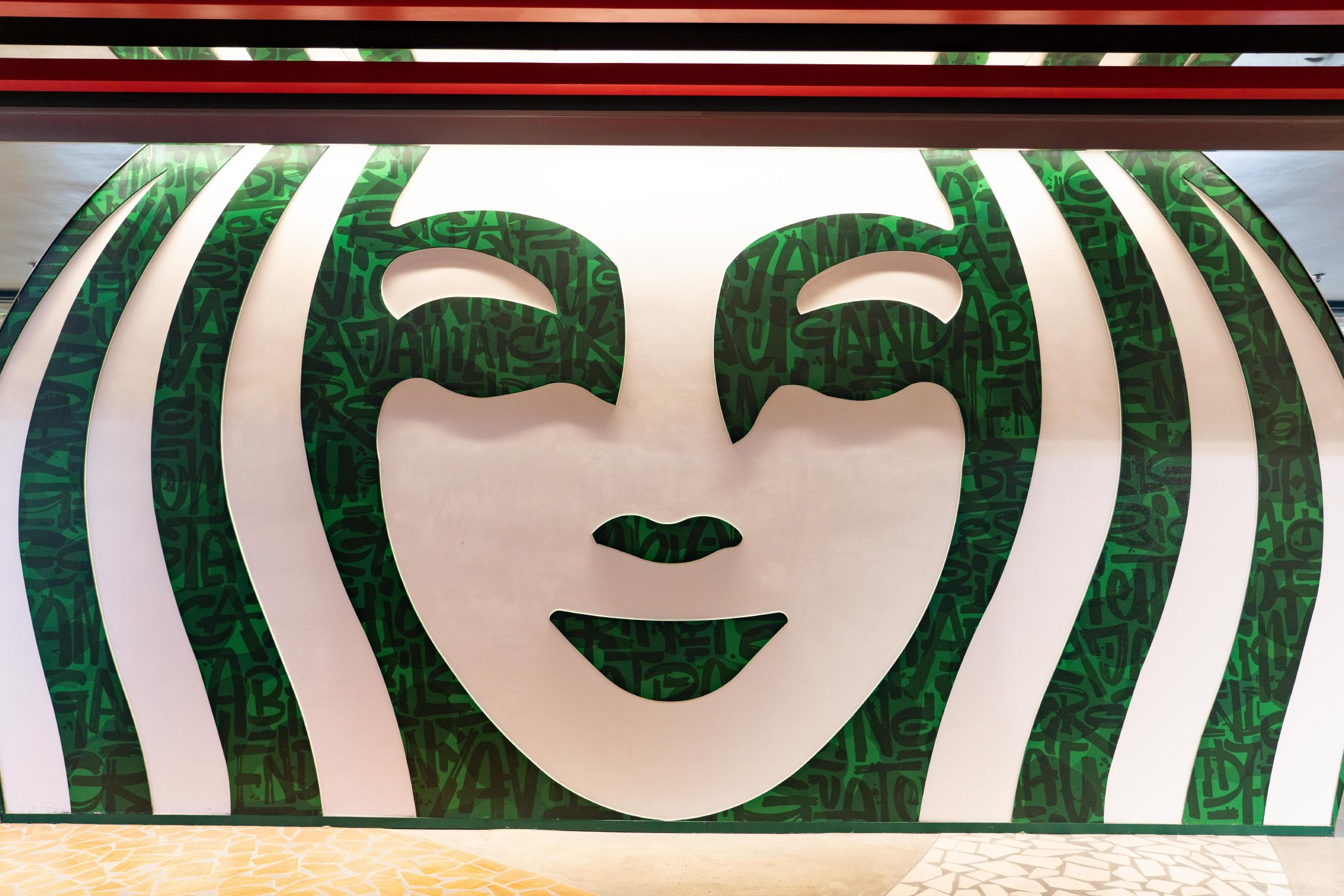 星巴克开打中国市场“王座”之争：单季在华新增门店数创新高 能否满足纳思瀚的好奇心？