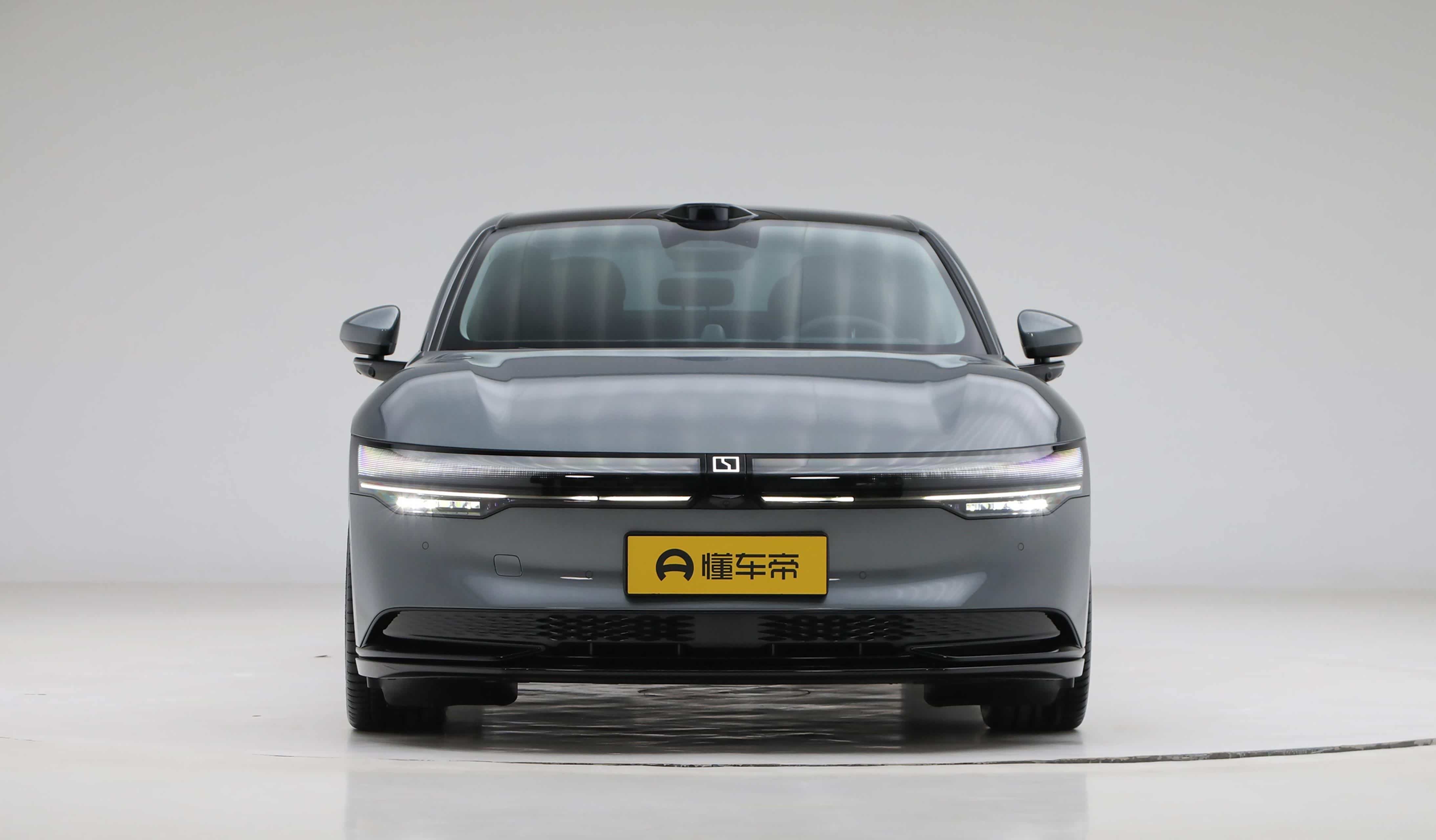 极氪8X开启预售 林杰：以硬核实力抢占传统豪华品牌市场份额