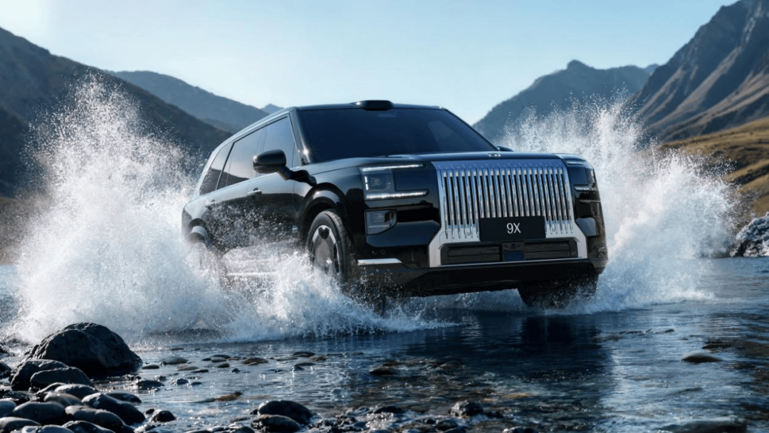 极氪8X开启预售 林杰：以硬核实力抢占传统豪华品牌市场份额